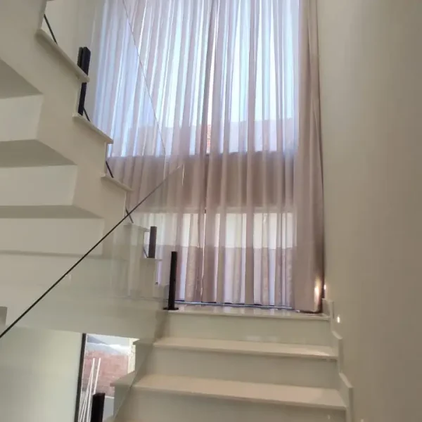 cortina_pé_direito_duplo_08