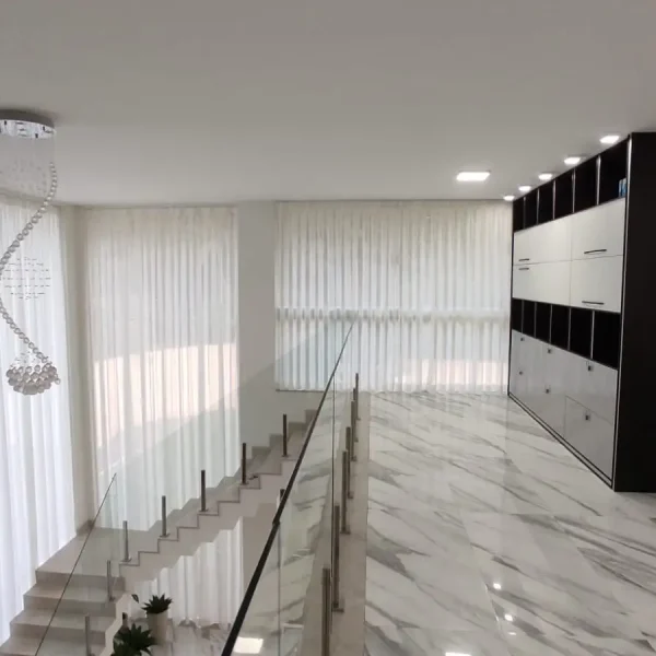 cortina_pé_direito_duplo_14